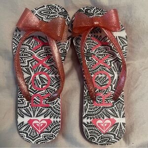 🆕 Roxy pink bow flip flops size 1